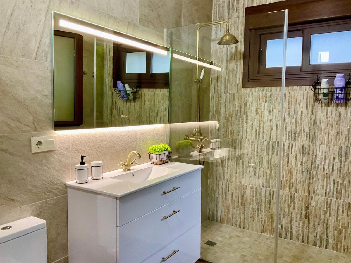Casa Nueva De Vigo Rural Mos Con Jacuzzi Y Chimenea Para Escapada Romantica Luaran gambar